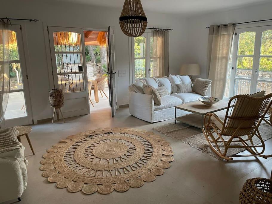 Strandnahe Mit Pool, Wifi, Klima, Heizung, Tischtennis, Trampolin In