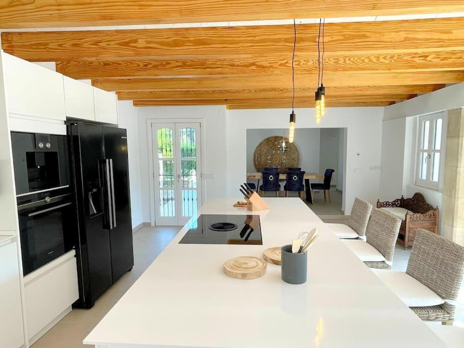 Strandnahe Mit Pool, Wifi, Klima, Heizung, Tischtennis, Trampolin In