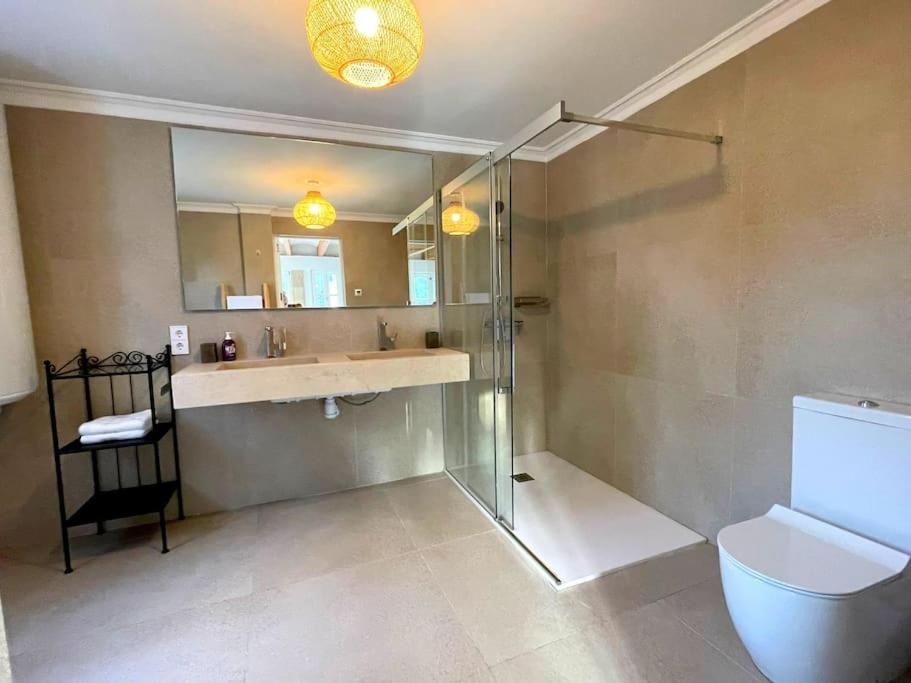 Apartment Strandnahe Mit Pool, Wifi, Klima, Heizung, Tischtennis, Trampolin In