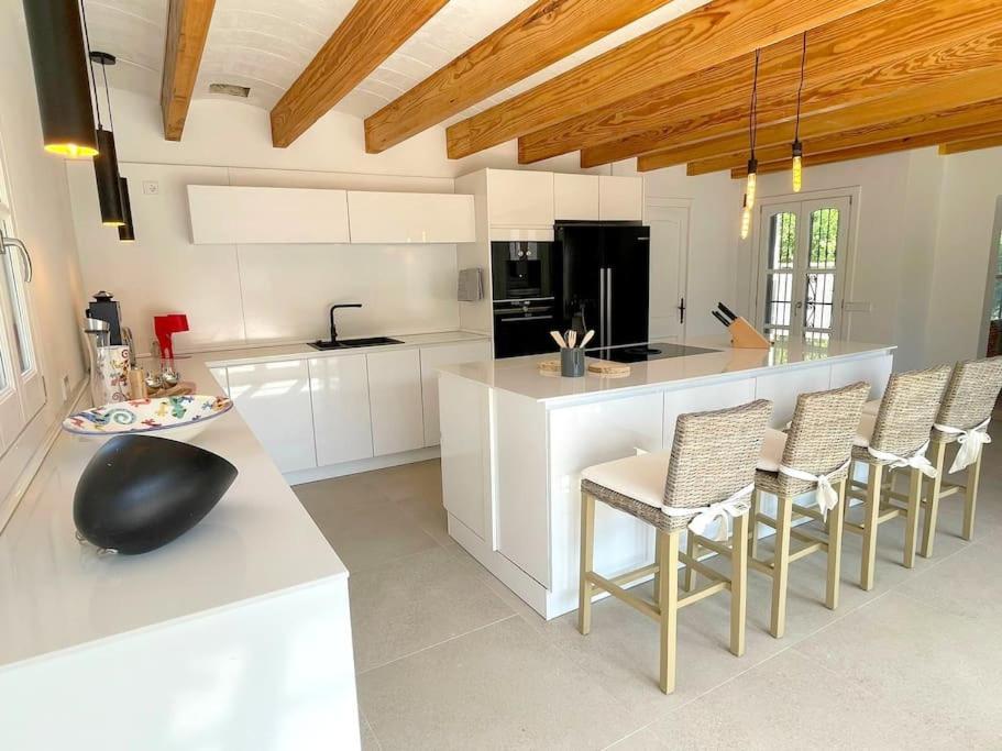 Appartement Strandnahe Mit Pool, Wifi, Klima, Heizung, Tischtennis, Trampolin In